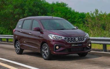 Suzuki Ertiga Hybrid Giá Lăn Bánh 2022